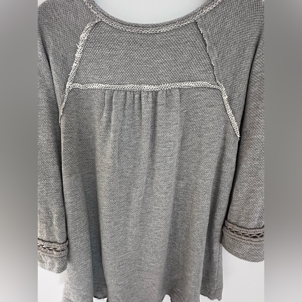 Free People Grey Textured Knit Long Sleeve Sweater (Boho/Slouchy Fit) - Size XS - Picture 5 of 11